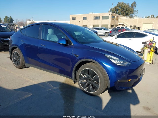 2022 TESLA MODEL Y 7SAYGDEE0NF361380 Photo 0