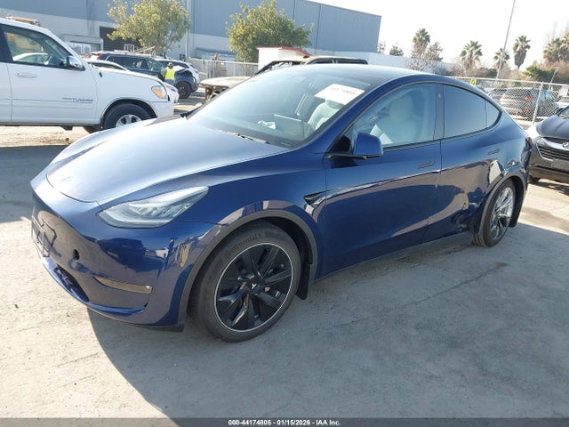 2022 TESLA MODEL Y 7SAYGDEE0NF361380 Photo 1