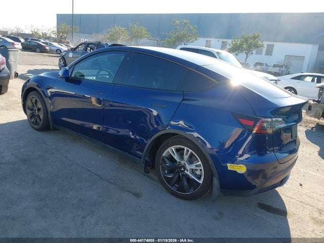 2022 TESLA MODEL Y 7SAYGDEE0NF361380 Photo 2