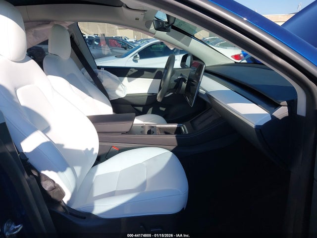 2022 TESLA MODEL Y 7SAYGDEE0NF361380 Photo 4