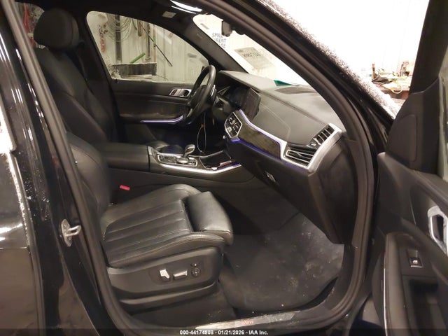 44174808 :رقم المزاد ، 5UXCR6C0XL9B00352 vin ، 2020 Bmw X5 Xdrive40i مزاد بيع