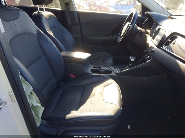 2017 KIA NIRO KNDCC3LC7H5082299 Photo 4