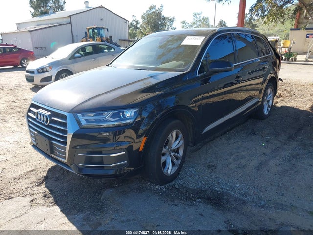 2019 AUDI Q7 WA1AAAF71KD019741 Photo 1