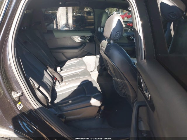 2019 AUDI Q7 WA1AAAF71KD019741 Photo 7