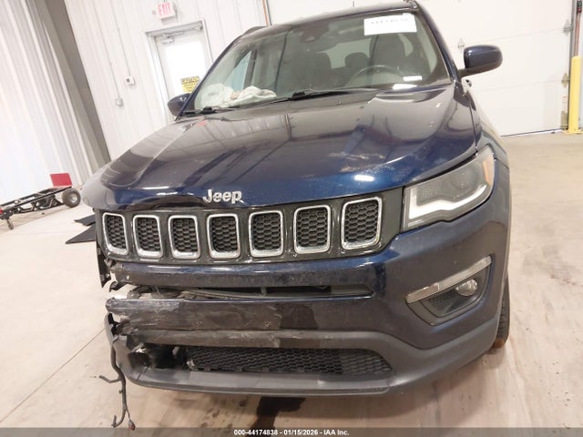 Jeep Compass Latitude 4x4 2018 3C4NJDBB7JT331882 Image 13