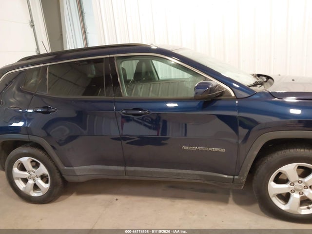 Jeep Compass Latitude 4x4 2018 3C4NJDBB7JT331882 Image 14