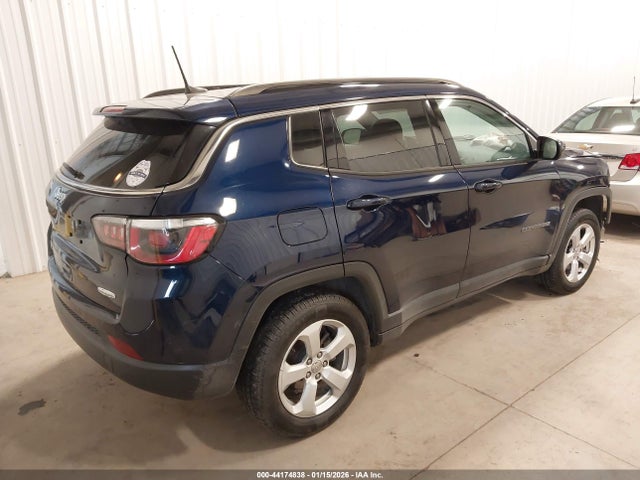 Jeep Compass Latitude 4x4 2018 3C4NJDBB7JT331882 Image 4