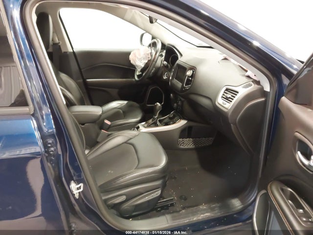 Jeep Compass Latitude 4x4 2018 3C4NJDBB7JT331882 Image 5