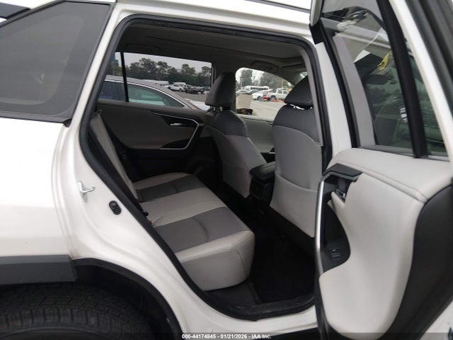 Toyota Rav4 Limited 2021 JTMY1RFV7MD074019 Image 8