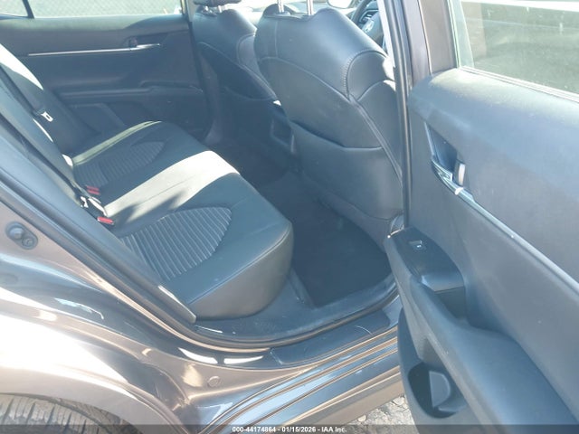 4T1M11AK6LU388073 Toyota CAMRY SE