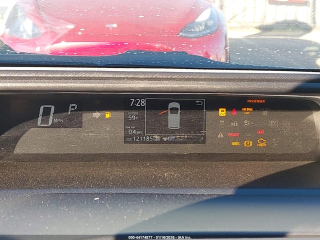 JTDKDTB3XJ1617620 Toyota Prius C Two