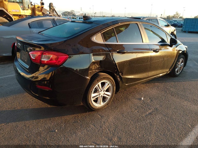 1G1BE5SM9H7279760 Chevrolet Cruze Lt Auto
