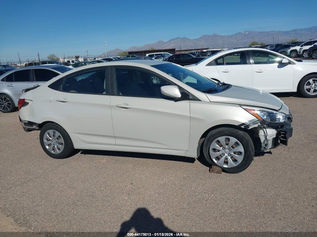 KMHCT4AE1HU243208 Hyundai ACCENT SE