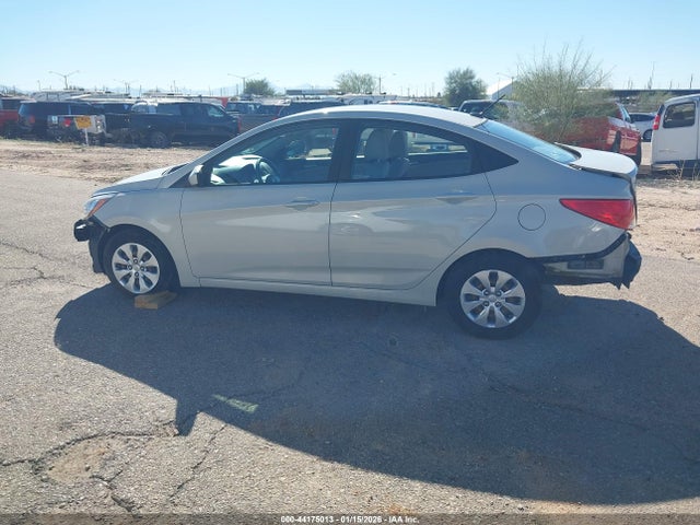 KMHCT4AE1HU243208 Hyundai ACCENT SE