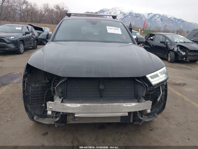 WA1BNAFY6J2047739 Audi Q5 2.0t Premium/2.0t Tech Premium