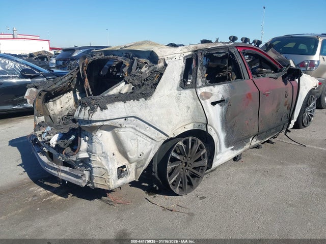 2024 CADILLAC LYRIQ 1GYKPTRK7RZ100495 Photo 3