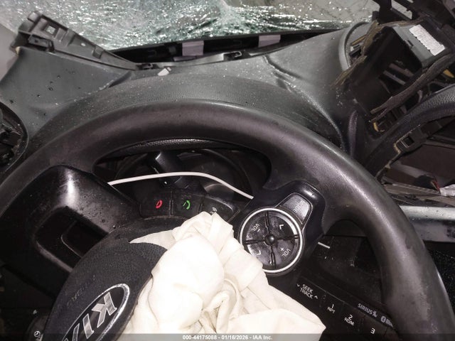 2015 KIA SOUL KNDJN2A29F7758632 Photo 6