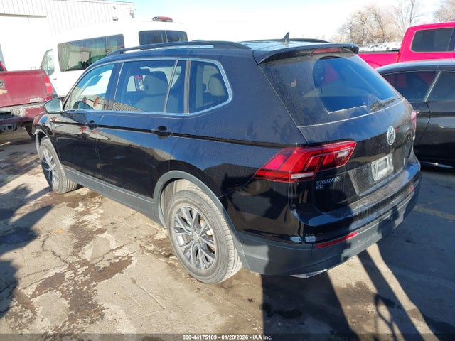 44175109 :رقم المزاد ، 3VV2B7AX1KM191386 vin ، 2019 Volkswagen Tiguan 2.0t Se/2.0t Sel/2.0t Sel R-line/2.0t Sel R-line Black مزاد بيع