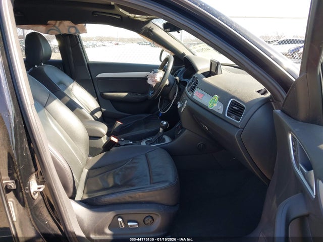 2018 Audi Q3 2.0t Premium/2.0t Sport Premium მანქანა იყიდება აუქციონზე, vin: WA1BCCFS0JR011775, აუქციონის ნომერი: 44175139