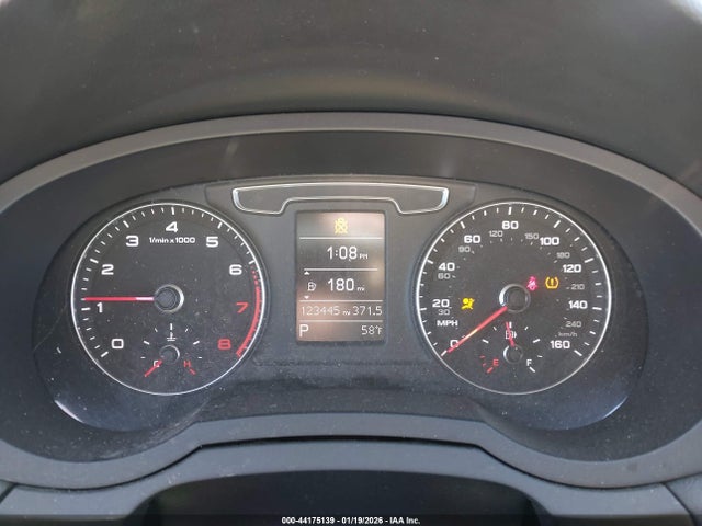 2018 Audi Q3 2.0t Premium/2.0t Sport Premium მანქანა იყიდება აუქციონზე, vin: WA1BCCFS0JR011775, აუქციონის ნომერი: 44175139