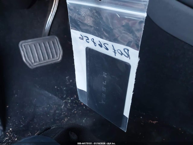 2019 TESLA MODEL 3 5YJ3E1EA9KF308360 Photo 10