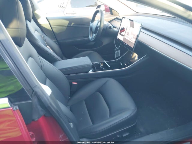 2019 TESLA MODEL 3 5YJ3E1EA9KF308360 Photo 4