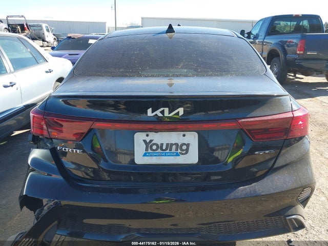 2023 Kia Forte Gt-line მანქანა იყიდება აუქციონზე, vin: 3KPF54AD7PE537342, აუქციონის ნომერი: 44175162
