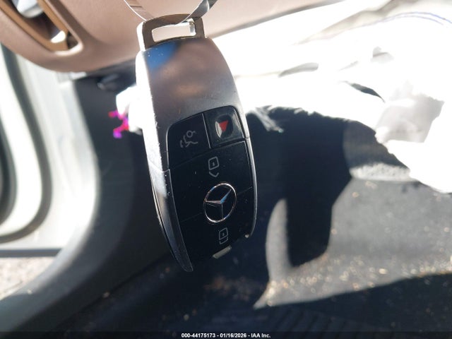 2017 Mercedes-benz E 300 მანქანა იყიდება აუქციონზე, vin: WDDZF4JB9HA049643, აუქციონის ნომერი: 44175173