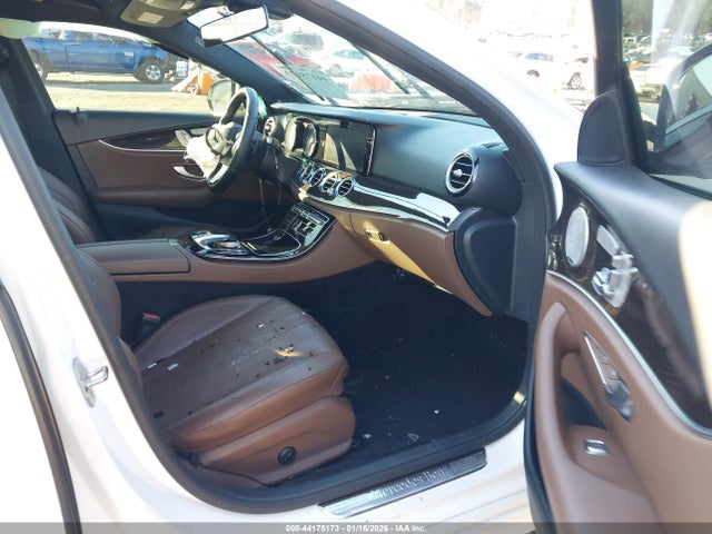 2017 Mercedes-benz E 300 მანქანა იყიდება აუქციონზე, vin: WDDZF4JB9HA049643, აუქციონის ნომერი: 44175173