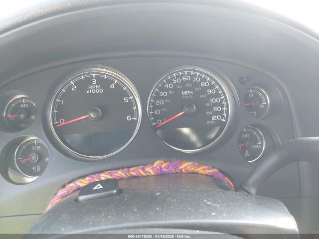 44175252 :رقم المزاد ، 1GNUCKE03AR231539 vin ، 2010 Chevrolet Suburban 1500 Ltz مزاد بيع