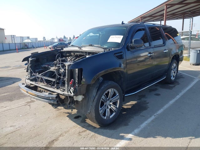 44175252 :رقم المزاد ، 1GNUCKE03AR231539 vin ، 2010 Chevrolet Suburban 1500 Ltz مزاد بيع