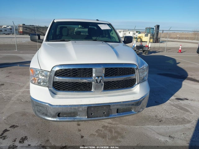 3C6RR7KG7LG291006 RAM 1500 Classic Tradesman 4x4 5&#039;7 Box