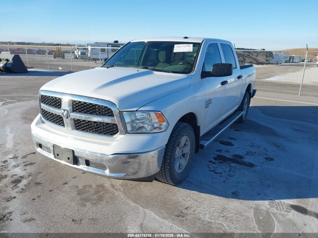 3C6RR7KG7LG291006 RAM 1500 Classic Tradesman 4x4 5&#039;7 Box