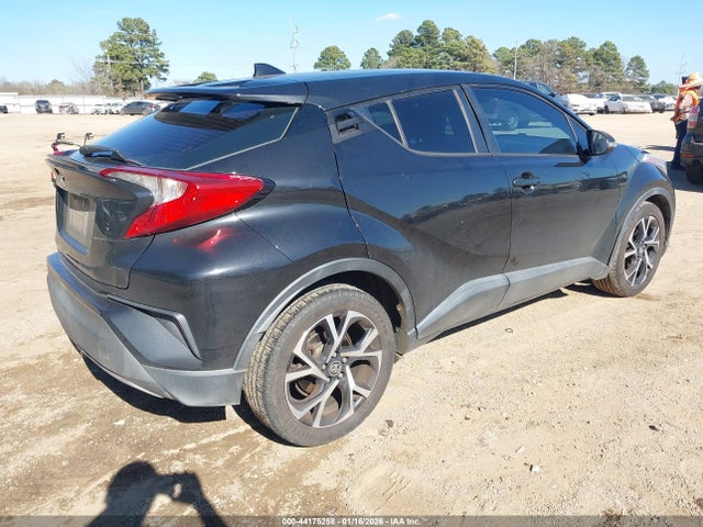Toyota C-HR XLE 2018 NMTKHMBX8JR027558 Image 4
