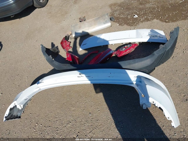 KM8J3CA49JU705948 Hyundai TUCSON SEL