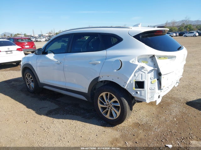 KM8J3CA49JU705948 Hyundai TUCSON SEL