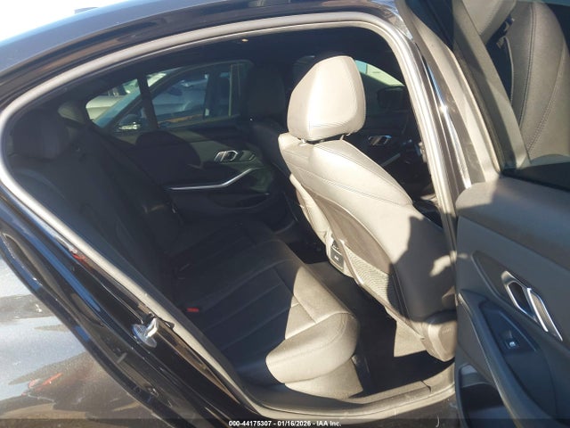 2021 BMW 330I 3MW5R7J0XM8B79658 Photo 7