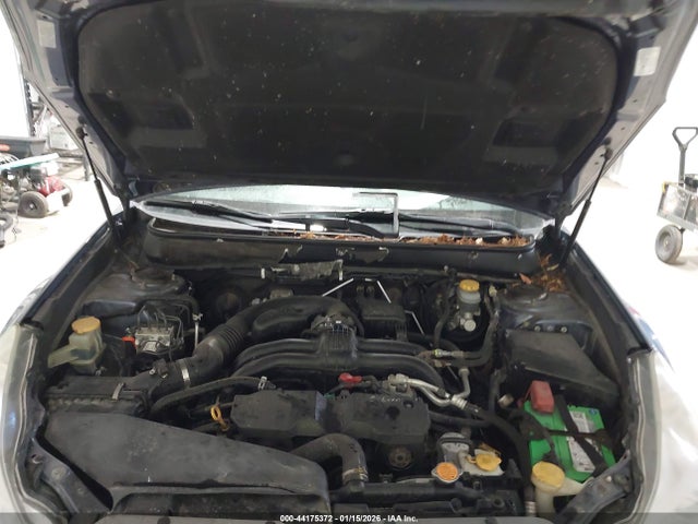 Subaru Outback 2.5i Premium 2014 4S4BRCCC7E3324845 Image 10