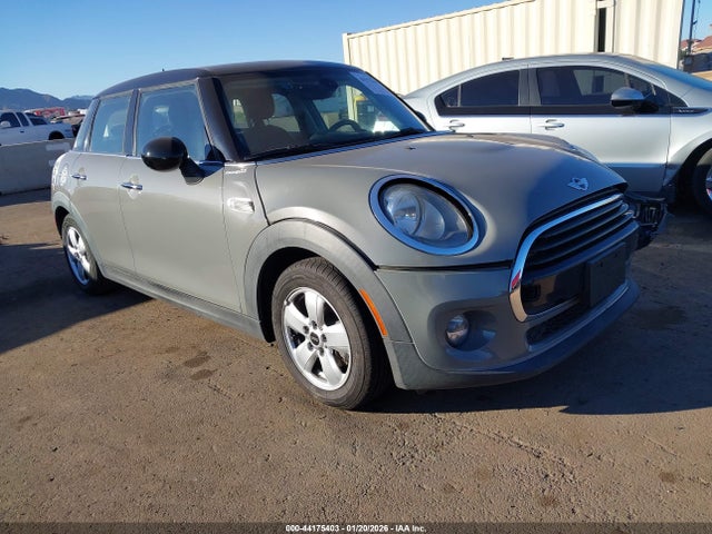 2016 MINI HARDTOP WMWXU1C5XG2D09957 Photo 0