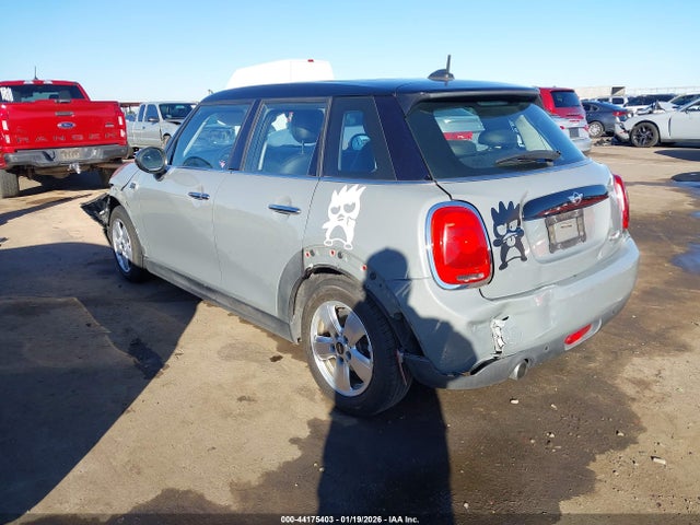 2016 MINI HARDTOP WMWXU1C5XG2D09957 Photo 2