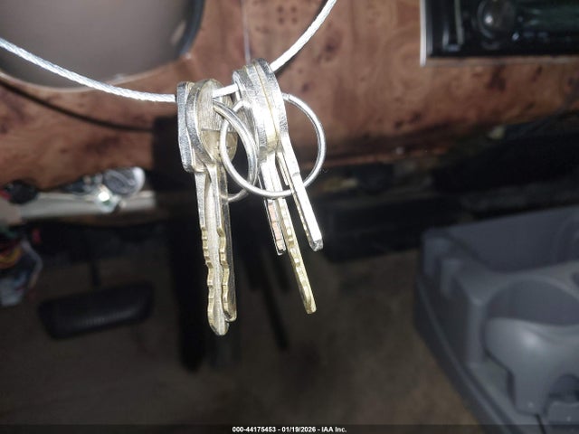 1987 LINCOLN TOWN CAR 1LNBM82F1HY689861 Photo 10