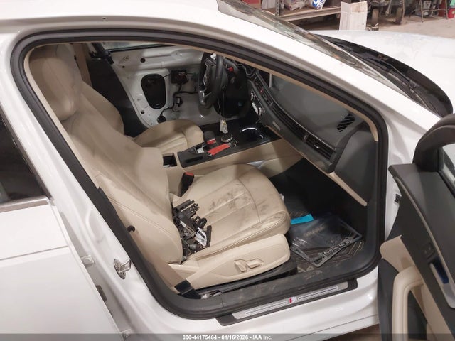 2017 AUDI A4 WAUENAF48HN034755 Photo 4
