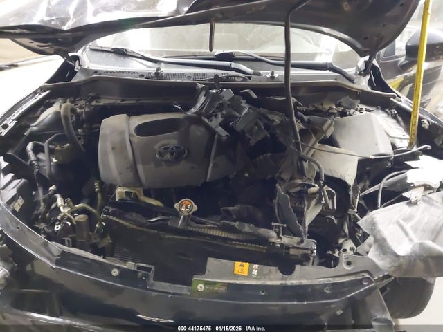 3MYDLBYV3KY526153 Toyota YARIS LE