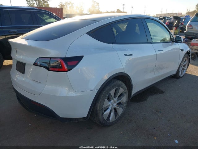 2021 TESLA MODEL Y 5YJYGDEE1MF087375 Photo 3