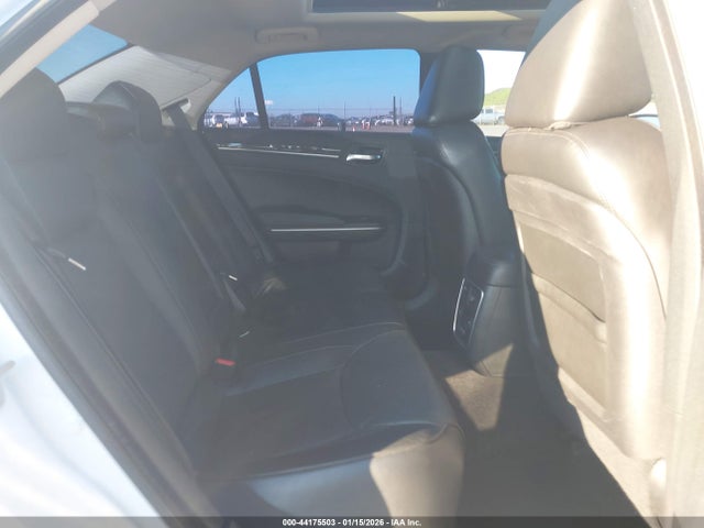 Chrysler 300 Limited Awd 2019 2C3CCAKG4KH610894 Image 8