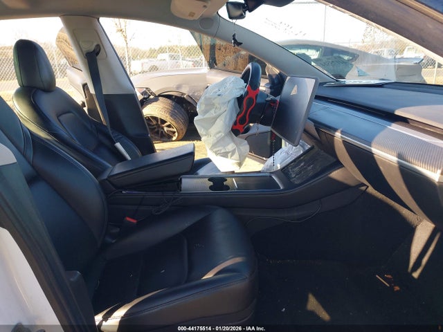2021 TESLA MODEL 3 5YJ3E1EA0MF088268 Photo 4