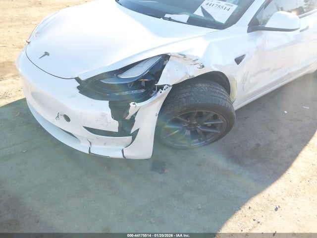 2021 TESLA MODEL 3 5YJ3E1EA0MF088268 Photo 5