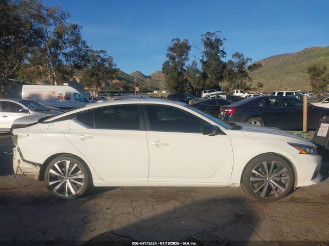 1N4BL4CV7NN334220 Nissan Altima Sr Fwd