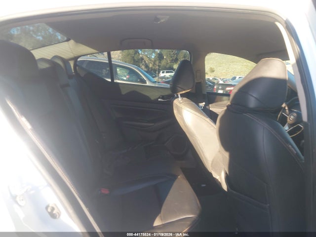 1N4BL4CV7NN334220 Nissan Altima Sr Fwd