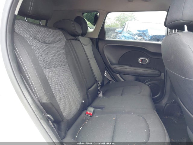 KNDJP3A54J7529861 KIA SOUL +